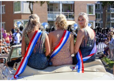 Bloemenkoningin Hofdames